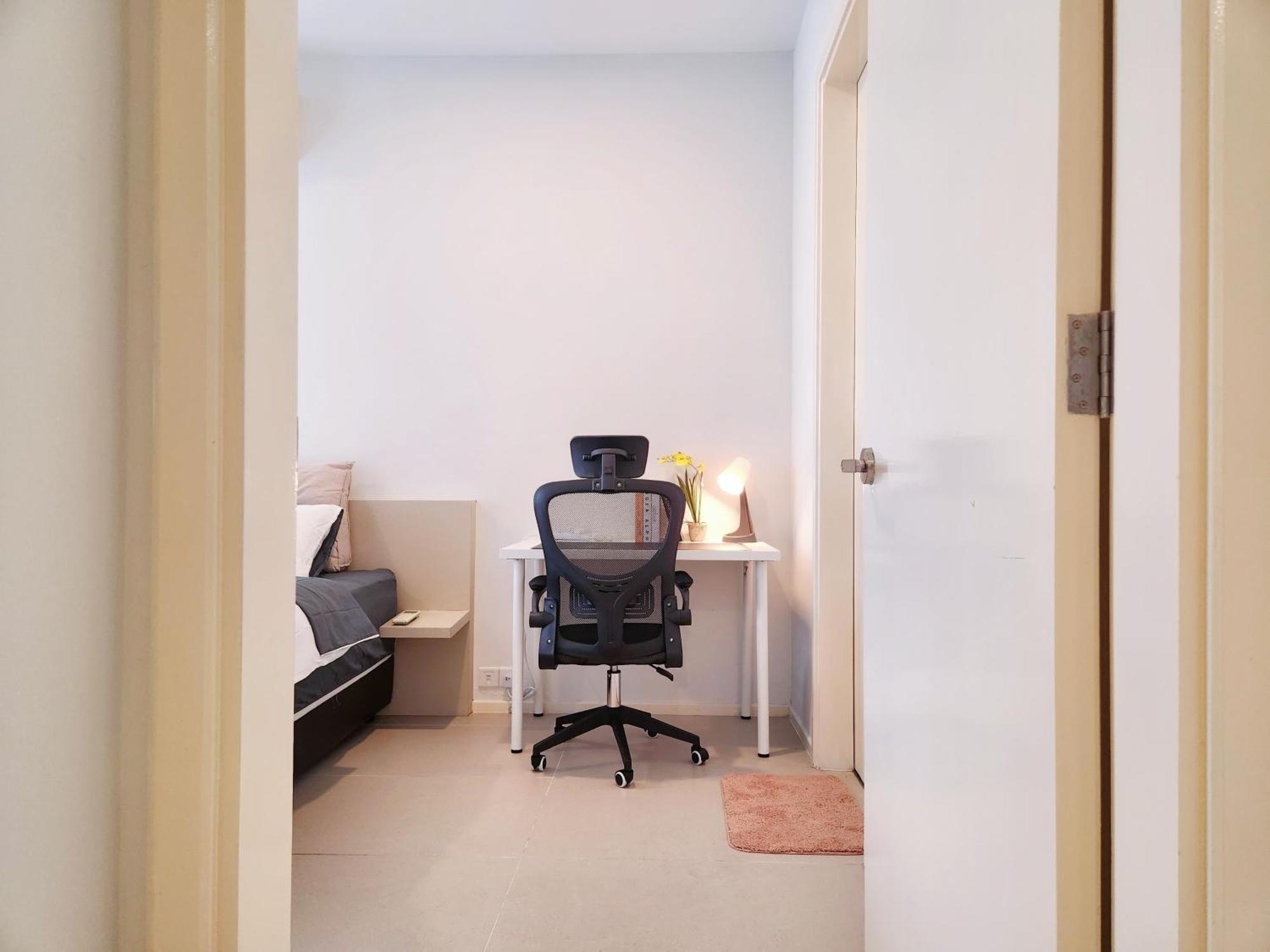 Arcoris Soho By Westay Hosting Apartemen